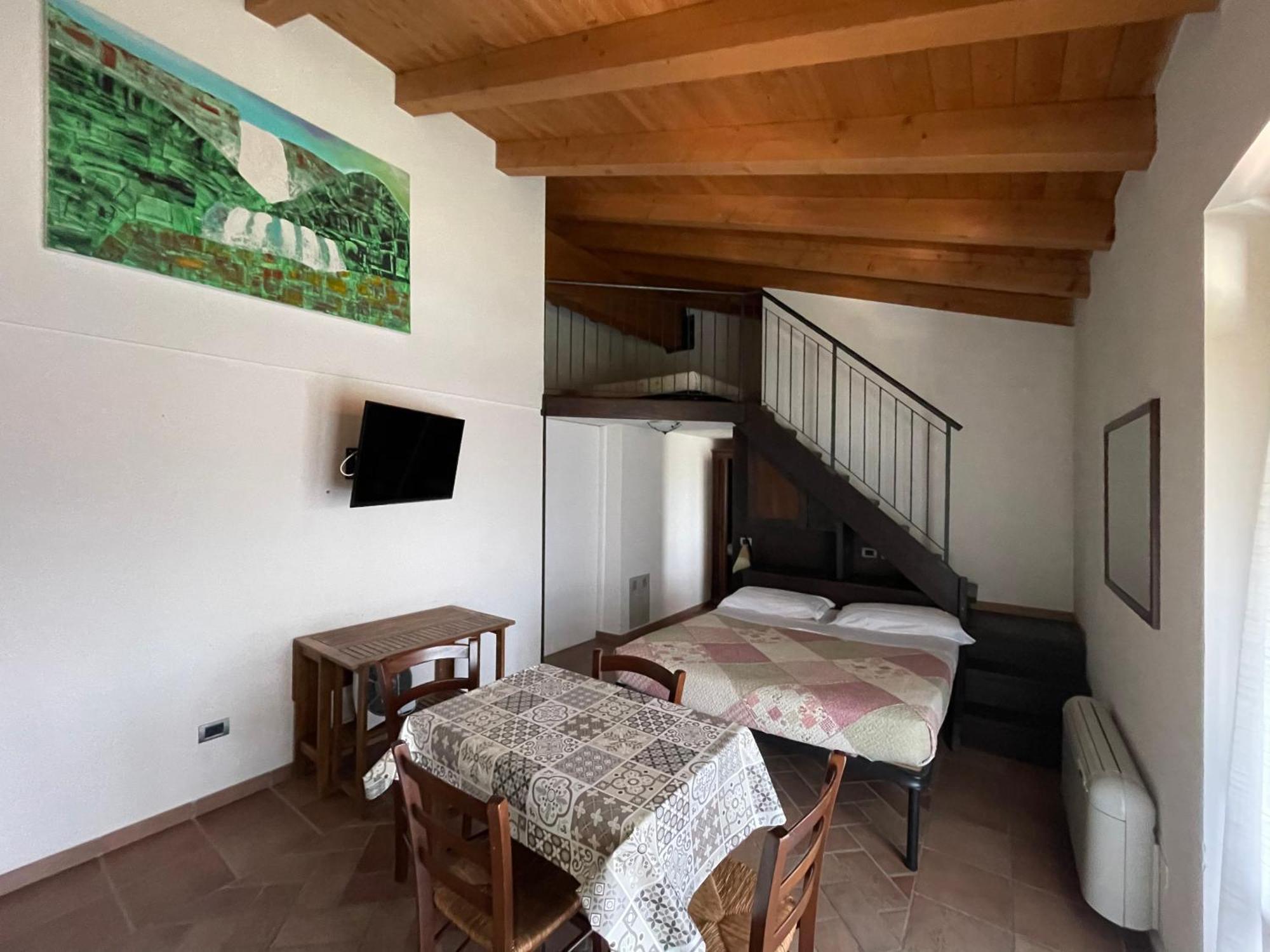 Domus Umbra Villa Терни Екстериор снимка